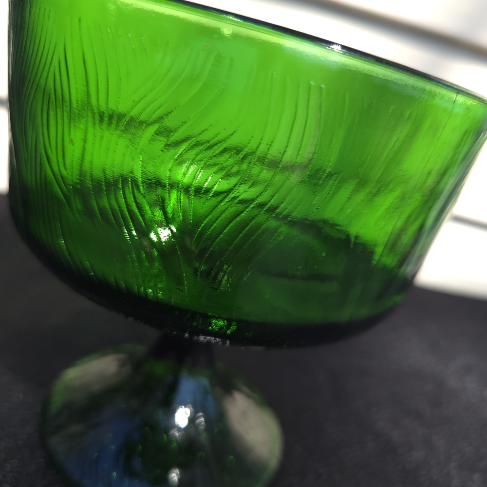 Vintage Hoosier Textured Glass Dish - Picture 4 of 6